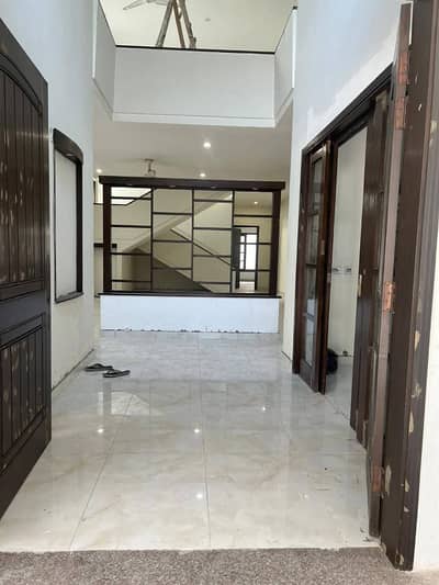 DEFENCE 500 YARDS BEAUTIFUL BUNGALOW FOR RENT LIKE NEW