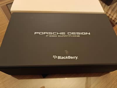 Blackberry Porsche P9983 Edition
