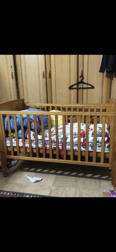 graco babycot wooden in excellent condition with molltyfoam