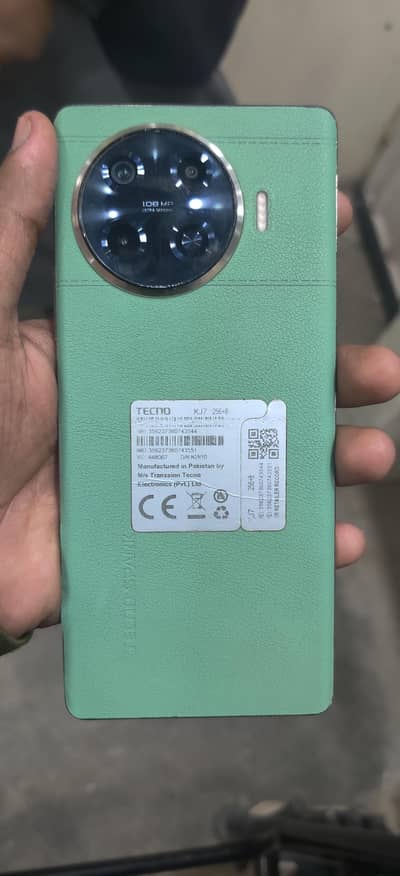 Tecno Spark 20 pro plus