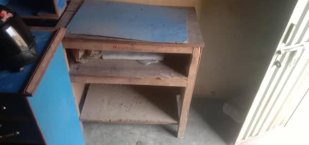 MOBILE SHOP FURNITURE