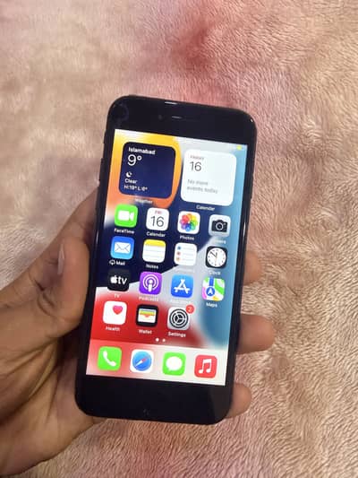 iPhone 7 128/Gp 10/10 condition