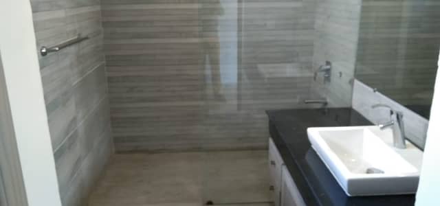 01 Kanal Fully Maintained Sightly Used Super Hot Located Bungalow Is Available For Sale In DHA Phase 4 With Basement, Near to Park (100% Original pics)