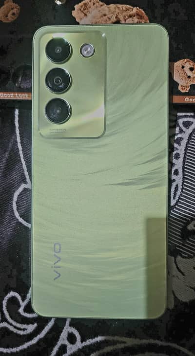 Vivo y100 8+8 256 With original charger