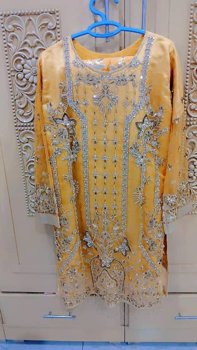 3pc wedding dress for more details whatsapp number 03328134779
