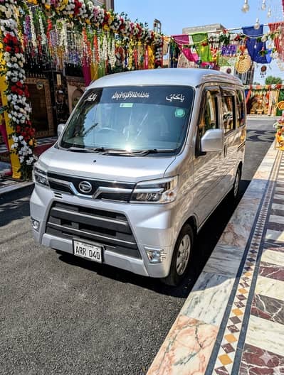 Daihatsu Atrai wegon 4×4 top of the line