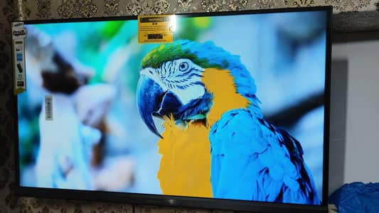 QLed Sumsung  LED TV  32 Inch  4k Ultra HD