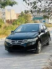 Honda city. btr thn Passo Vitz alto move