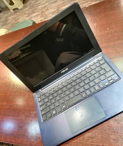 Asus celeron 4th generation laptop