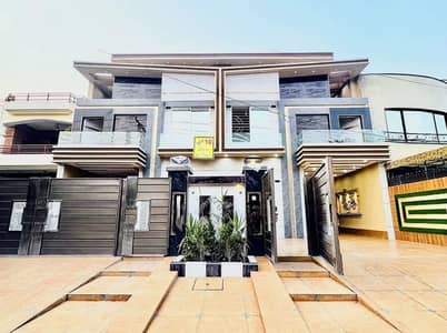 10 Marla Brand New Luxury Modern 70 Feet Road Semi Commercial All Original picture Attached With Direct Owner meeting For Sale in Johar Town Near to G1 Market ,Allah ho Chowk