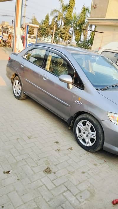 Honda city 1.3 modal 2004/5  phone number 03054296292