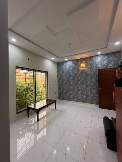 ONE KANAL SINGLE STOREY AVAILABLE FOR RENT ALSO FOR OFFICE IN WAPDA TOWN