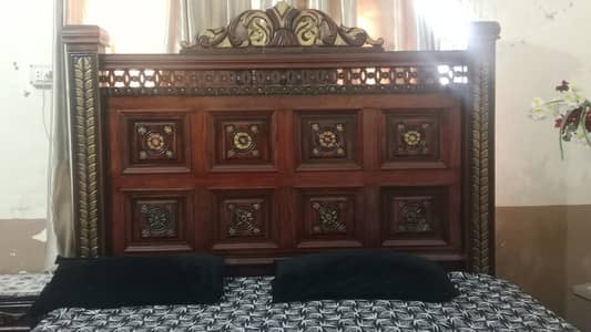 Chonti bed with mattres for sale