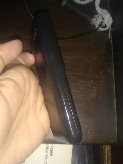 Digit phone ha touch bhi kam karta ha