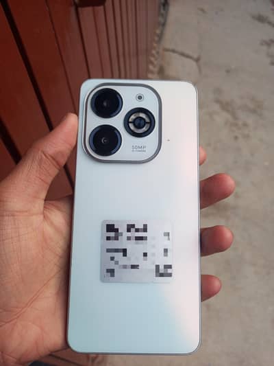 (Infinix smart 8)  4/64 gb