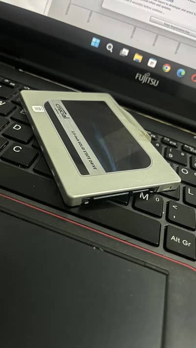 Crucial SSD 256GB