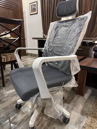 Like-new Executive Chair for sale