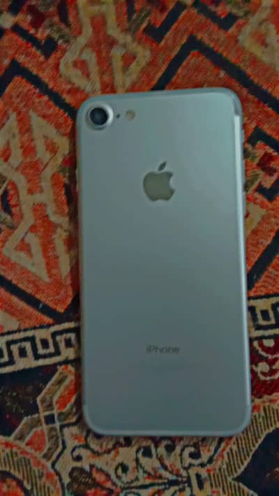 iPhone 7 10/10 conditions all okay final price