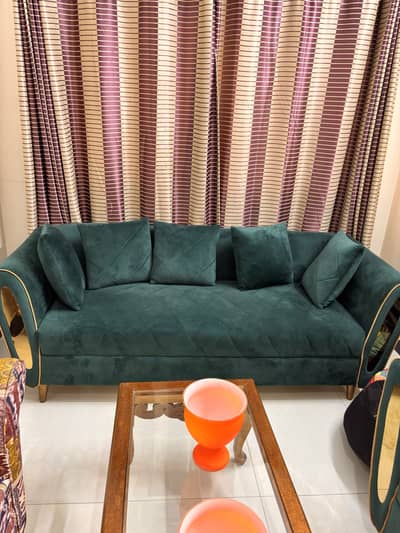 6 seater sofa set in perfect condition