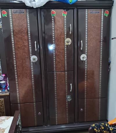 Dressing cupboard iron