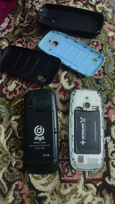 Digit 4g crown and Nokia 3310