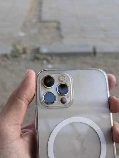 iphone 12 pro mint condition read full add  exchange possible