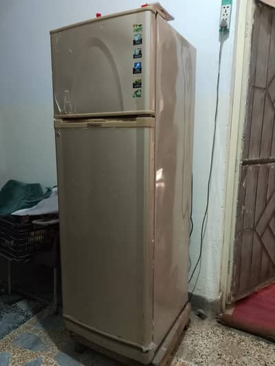 selling refrigerator