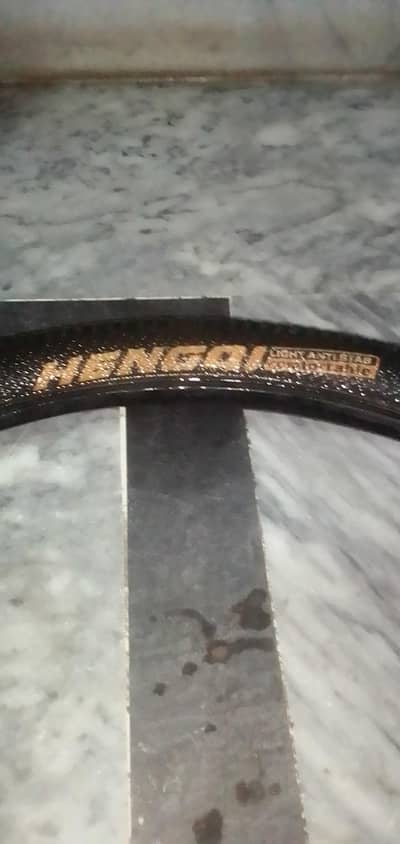 henGQI light and comfortable tyre