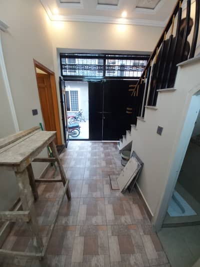 Iqbal Town 3.5 Marla Brand New House At Kashmir Block