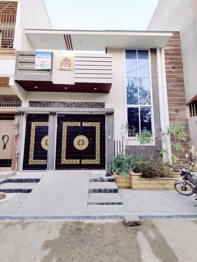 120 Sq Yrd house on 40ft road available for sale in saadi town block-7