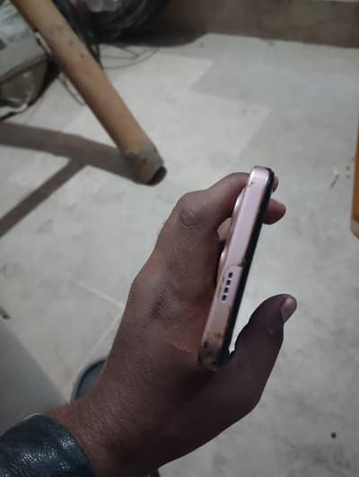 second hand 4plus4 64 GB 10by8 pta approved Koi interested ho to aye