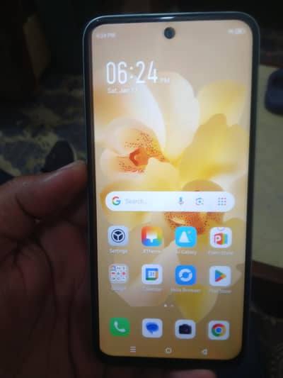 infinix smart 9hd 4+4 64gp with box charger