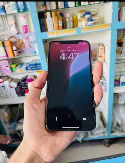 iPhone xs max 256 GB 03214524813 my WhatsApp number