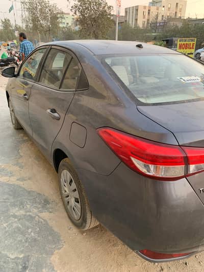 Toyota Yaris Gli 2021