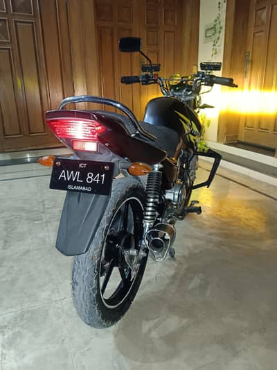 Yamaha YBR125G for sale.