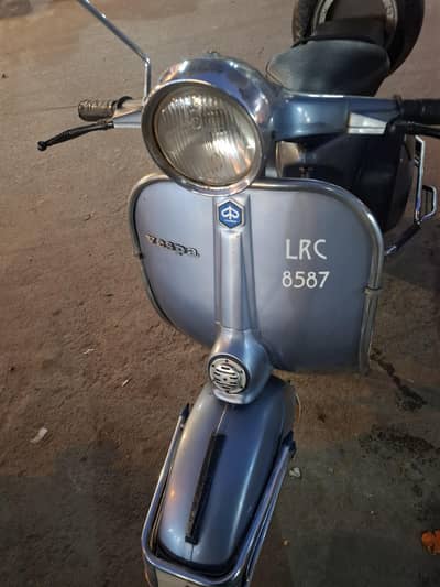 Vespa sirf sahauqeen hazraat Kay liye