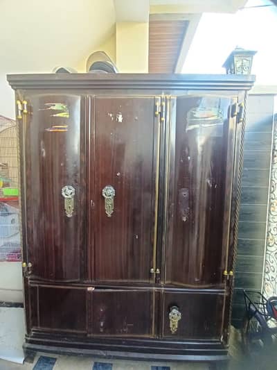 Iron 3 door Used Almari Wardrobe