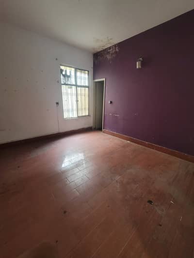 10 Marla Full House For Rent in Umer Block