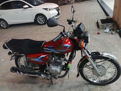 Honda 125 For sale lush condition ma