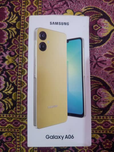 Samsung A06 in mint condition back camera screen protector instaled
