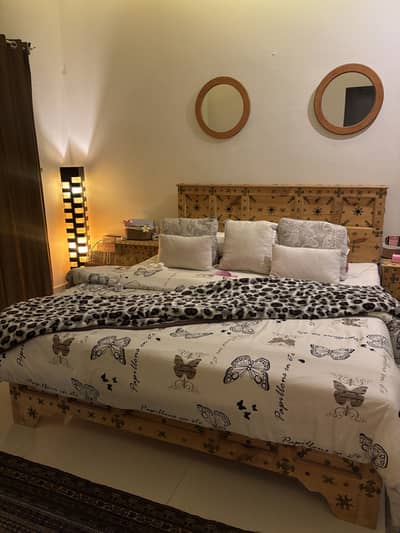 WOODEN BAD ( royal look )