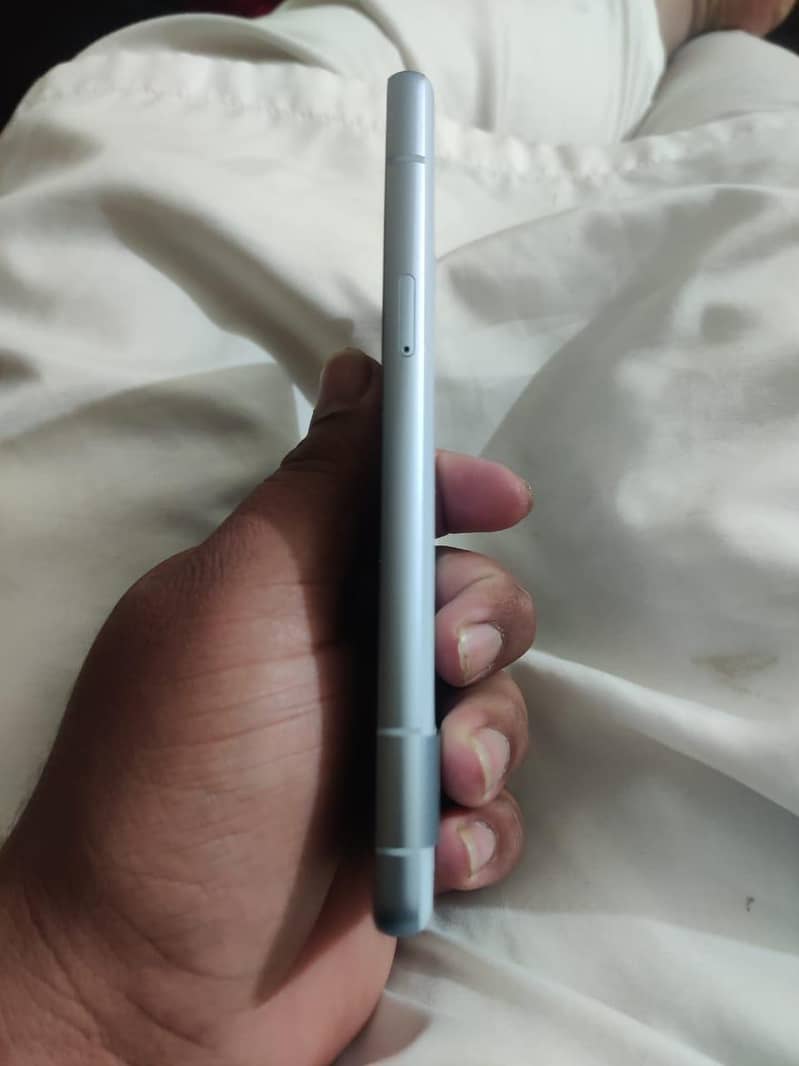 mobile model Google pixel 7a 3