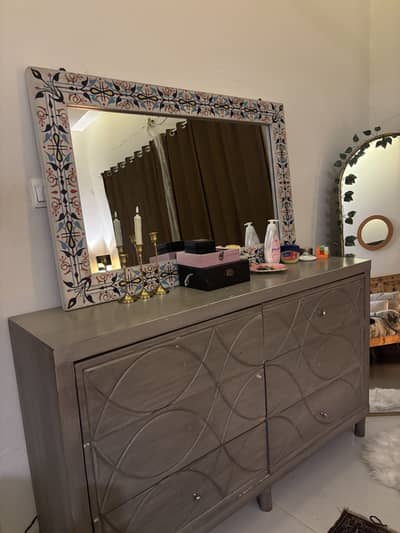 VANITY FOR SALE