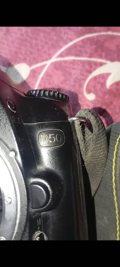 DSLR Nikon camera D50