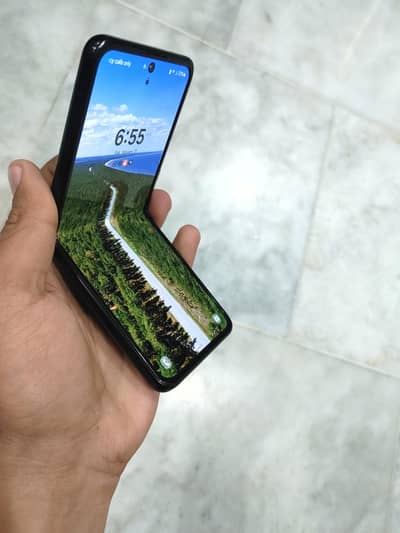 Samsung Galaxy z flip 3 mobile phone fold