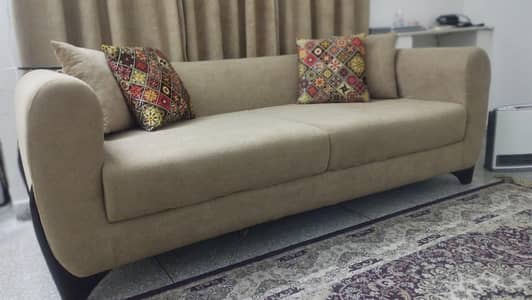 Comfortable Beige Sofa Set for Sale – Excellent Condition