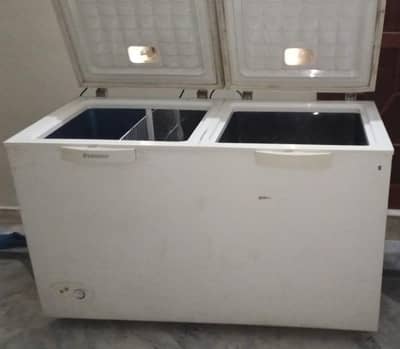refrigerator/ Deep freezer