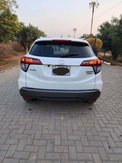 Honda Vezel X Hybrid