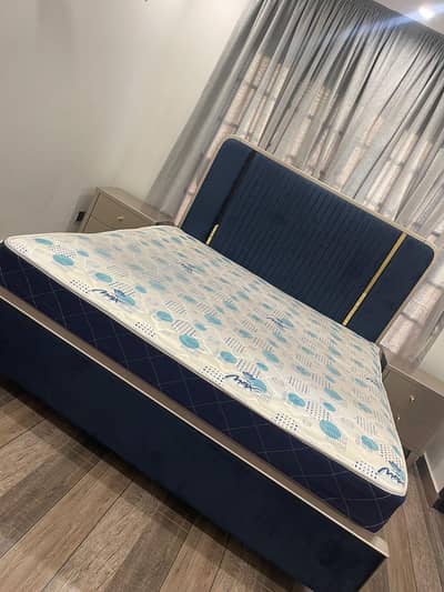 brand new king size bed and side tables