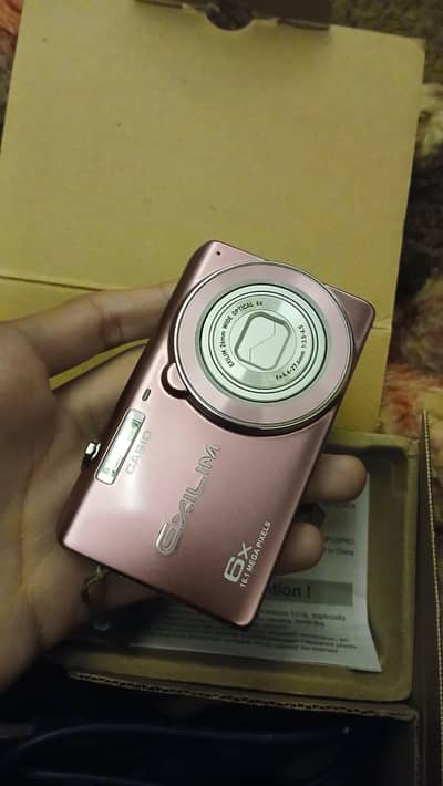 Casio Ex EX-ZS20 Digital Camera Premium Auto
